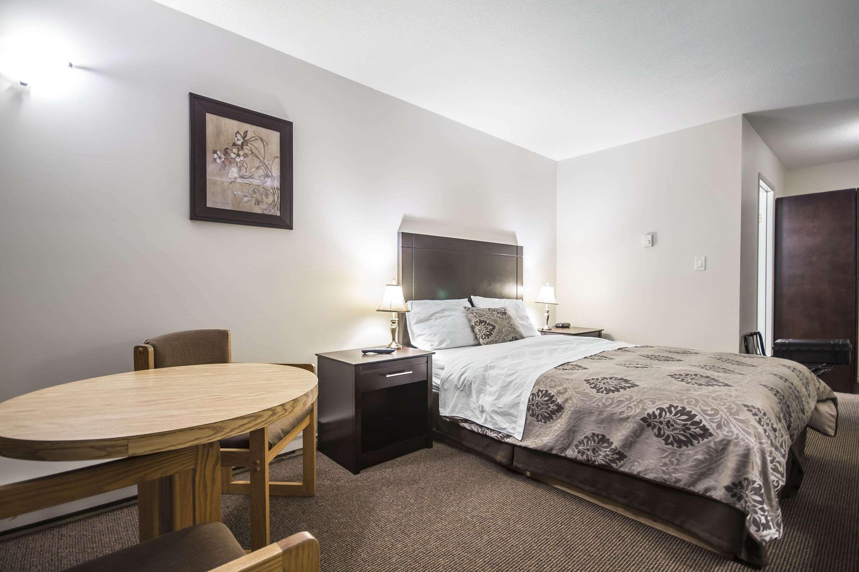 Econo Lodge Vernon Extérieur photo